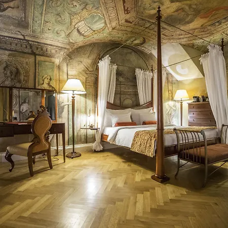 The Mozart Otel Prag