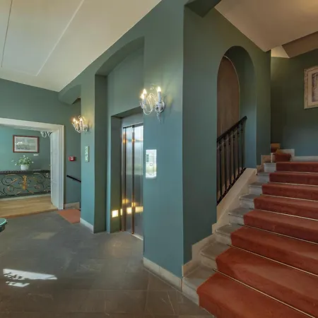 Hotel The Mozart 5*