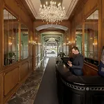 호텔 The Mozart 5*